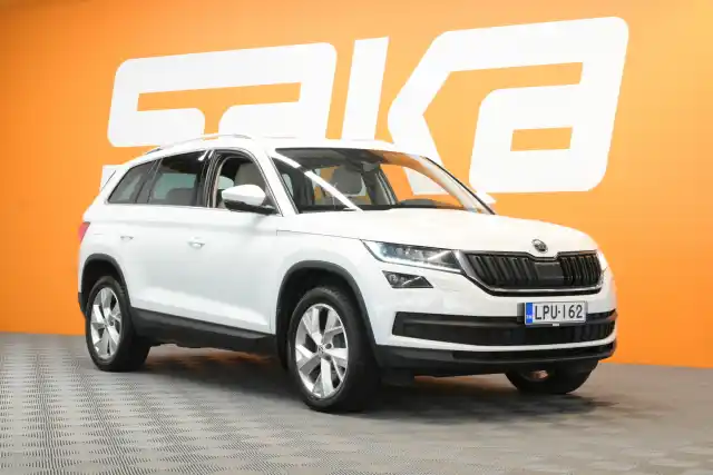 Valkoinen Maastoauto, Skoda Kodiaq – LPU-162