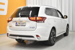 Valkoinen Maastoauto, Mitsubishi Outlander PHEV – LPU-497, kuva 8