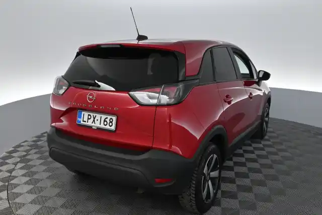 Punainen Maastoauto, Opel Crossland – LPX-168