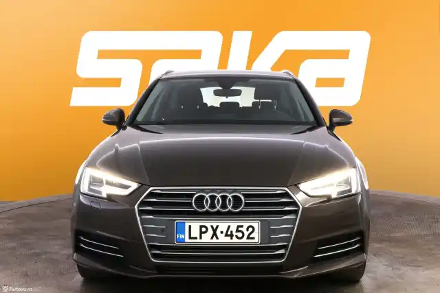 Ruskea Farmari, Audi A4 – LPX-452