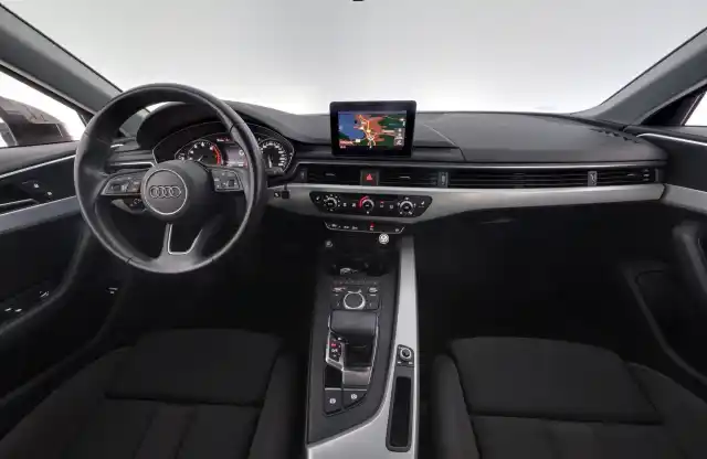 Ruskea Farmari, Audi A4 – LPX-452