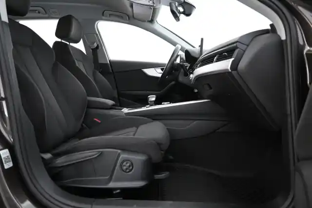 Ruskea Farmari, Audi A4 – LPX-452