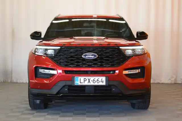 Punainen Maastoauto, Ford Explorer – LPX-664