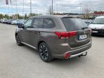 Harmaa Maastoauto, Mitsubishi Outlander PHEV – LRA-961, kuva 2