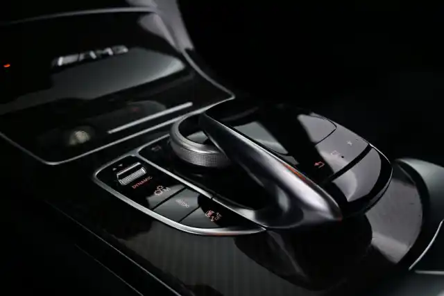 Musta Coupe, MERCEDES-BENZ C 63 AMG – LRB-370