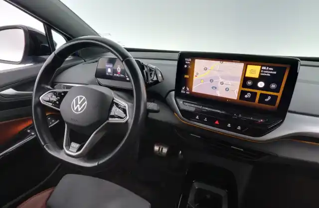 Sininen Maastoauto, Volkswagen ID.4 – LRB-620