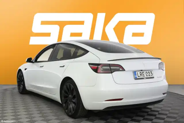 Valkoinen Sedan, Tesla Model 3 – LRE-223