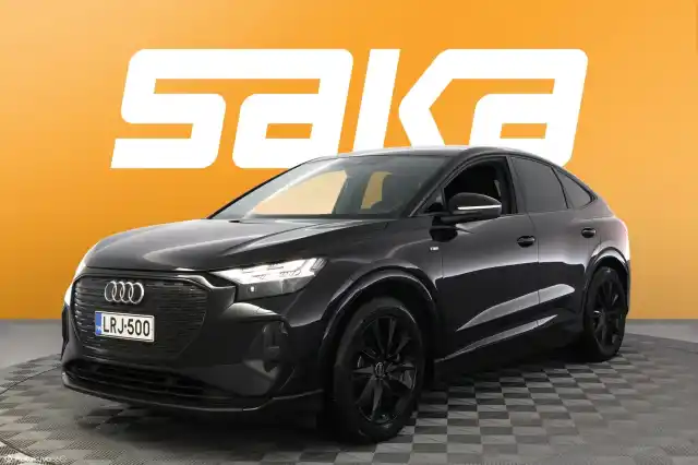 Musta Maastoauto, Audi Q4 e-tron – LRJ-500