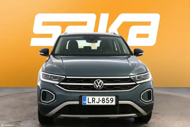 Sininen Maastoauto, Volkswagen T-Roc – LRJ-859