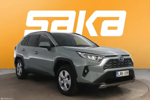 Vihreä Maastoauto, Toyota RAV4 – LRK-109