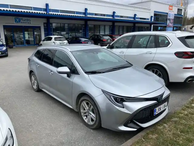 Hopea Farmari, Toyota Corolla – LRK-184