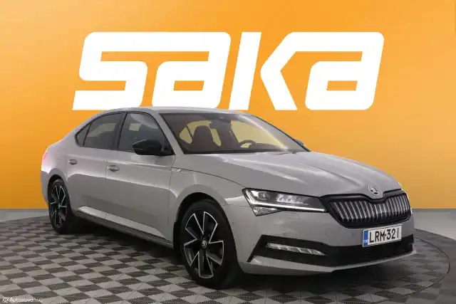 Harmaa Sedan, Skoda Superb – LRM-321