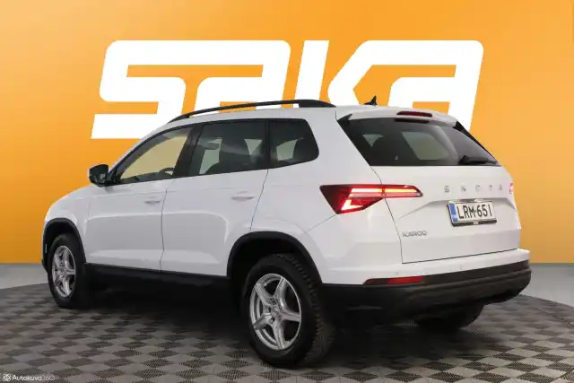 Valkoinen Maastoauto, Skoda Karoq – LRM-651