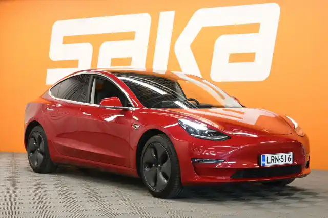 Punainen Sedan, Tesla Model 3 – LRN-516