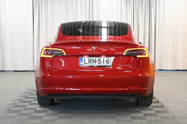 Punainen Sedan, Tesla Model 3 – LRN-516