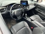 Harmaa Maastoauto, Toyota C-HR – LRP-298, kuva 7