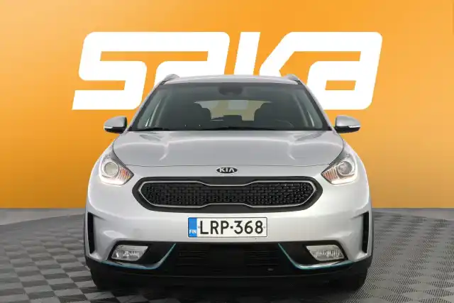 Harmaa Maastoauto, Kia NIRO – LRP-368