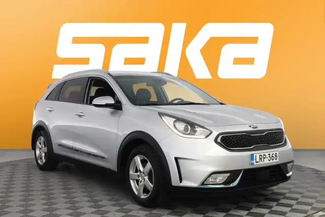 Harmaa Maastoauto, Kia NIRO – LRP-368