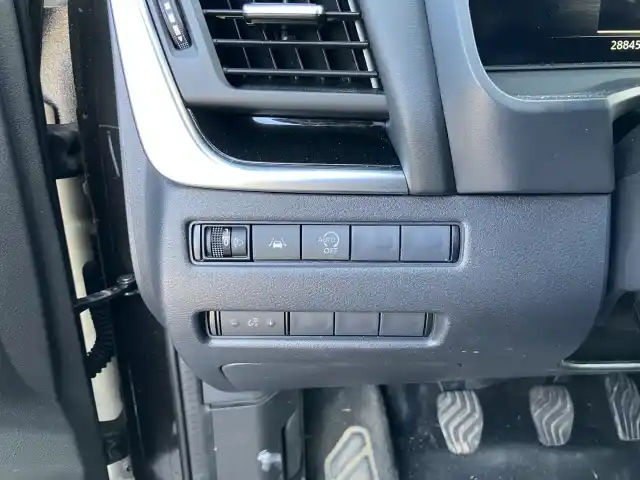 Musta Maastoauto, Nissan Qashqai – LRP-581