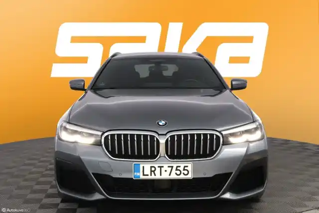 Sininen Farmari, BMW 530 – LRT-755