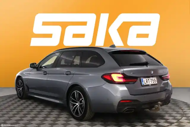 Sininen Farmari, BMW 530 – LRT-755