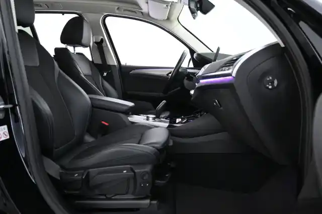 Musta Maastoauto, BMW X3 – LRV-404
