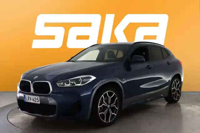 Sininen Maastoauto, BMW X2 – LRV-425