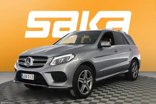Harmaa Maastoauto, Mercedes-Benz GLE – LRX-312