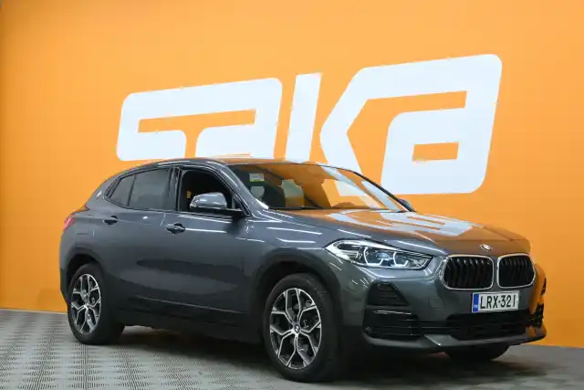 Harmaa Farmari, BMW X2 – LRX-321