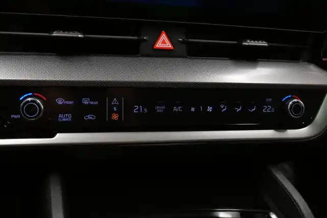 Valkoinen Maastoauto, Kia Sportage – LSA-154