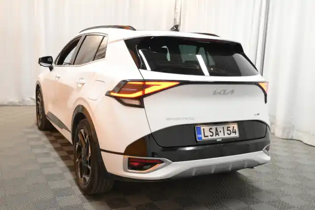 Valkoinen Maastoauto, Kia Sportage – LSA-154