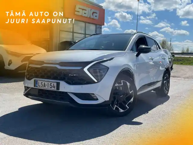 Valkoinen Maastoauto, Kia Sportage – LSA-154