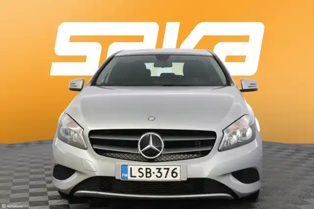 Harmaa Viistoperä, Mercedes-Benz A – LSB-376