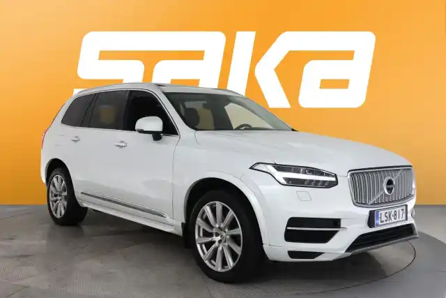 Valkoinen Maastoauto, Volvo XC90 – LSK-817