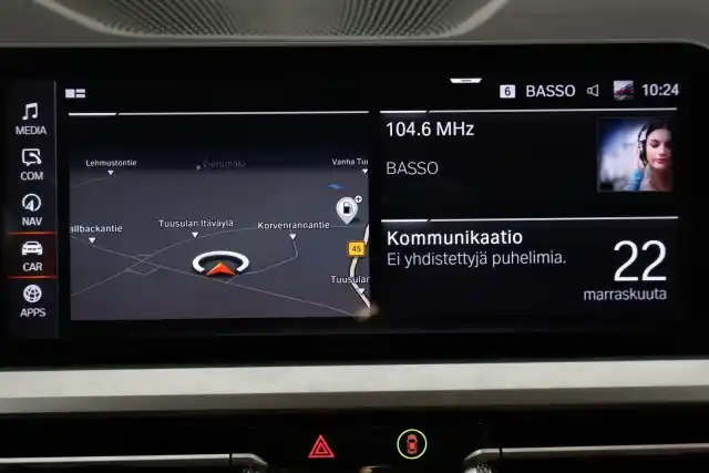 Sininen Sedan, BMW 320 – LSM-490