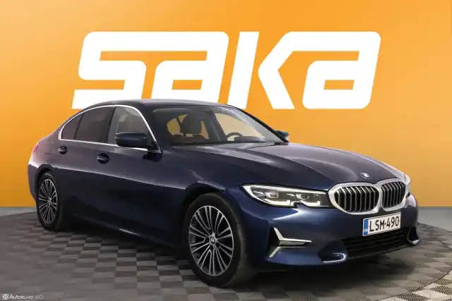 Sininen Sedan, BMW 320 – LSM-490