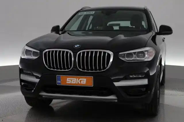 Musta Maastoauto, BMW X3 – LSM-493