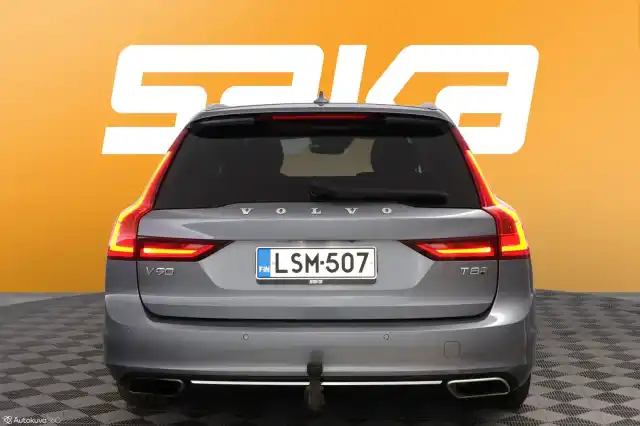 Harmaa Farmari, Volvo V90 – LSM-507