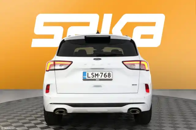 Valkoinen Maastoauto, Ford Kuga – LSM-768