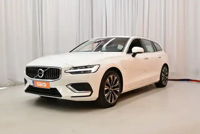 Valkoinen Farmari, Volvo V60 – LSP-266