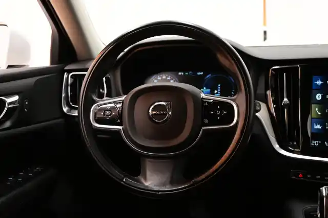 Valkoinen Farmari, Volvo V60 – LSP-266