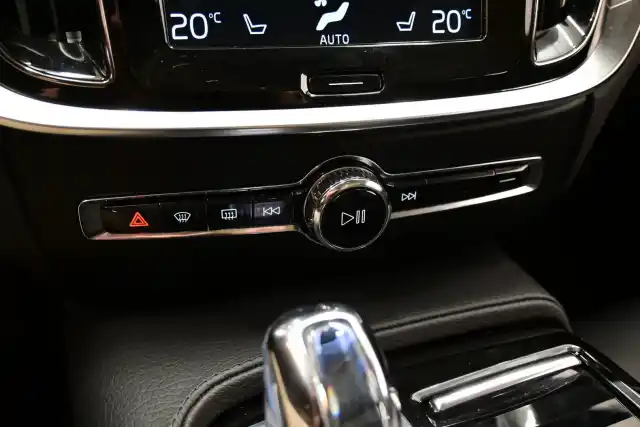 Valkoinen Farmari, Volvo V60 – LSP-266