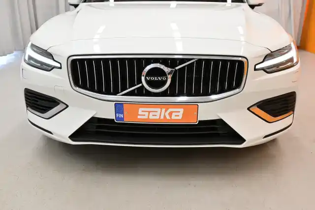 Valkoinen Farmari, Volvo V60 – LSP-266