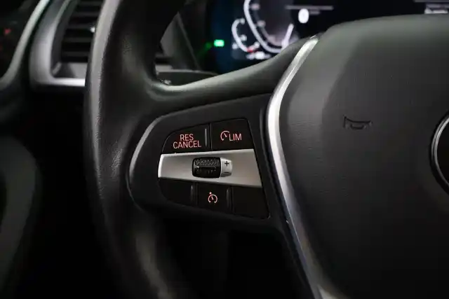 Musta Maastoauto, BMW X3 – LSV-414