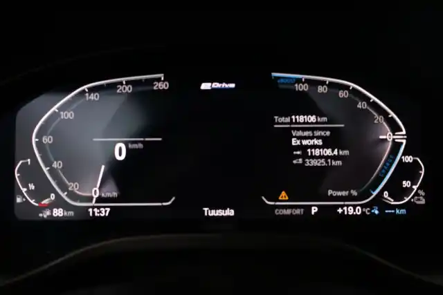 Musta Maastoauto, BMW X3 – LSV-414