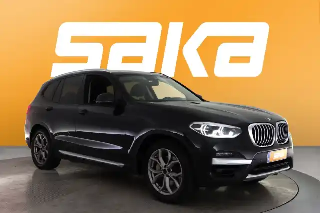 Musta Maastoauto, BMW X3 – LSV-414