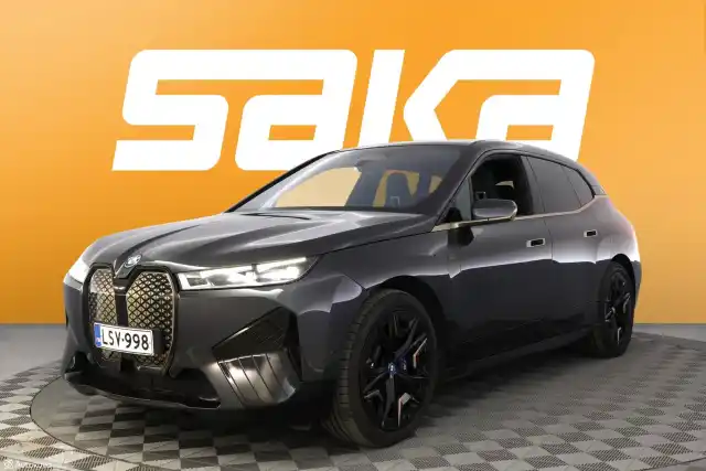 Musta Maastoauto, BMW IX M60 – LSV-998