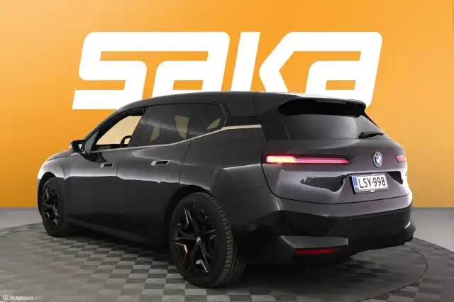 Musta Maastoauto, BMW IX M60 – LSV-998