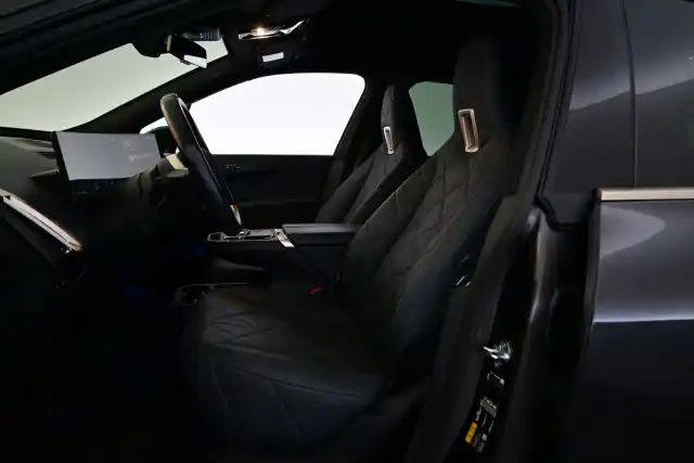 Musta Maastoauto, BMW IX M60 – LSV-998