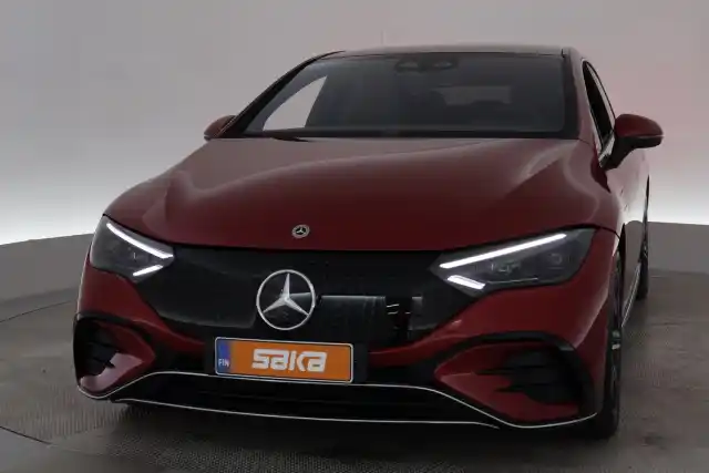 Punainen Sedan, Mercedes-Benz EQE – LTA-181